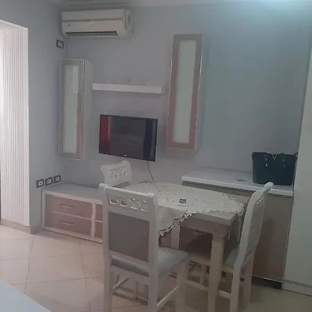 Mini Center Apartman *
